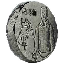Fiji: Terracotta Warriors 5 uncji Srebra 2019 Antiqued Coin 