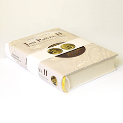 Album "Jan Paweł II w medalierstwie polskim" - Zbigniew Nestorowicz (wersja polska)