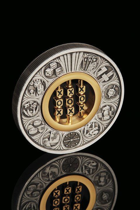 Tuvalu: Tic-Tac-Toe 2 uncje Srebra 2022 Antiqued Insert Macro Mood