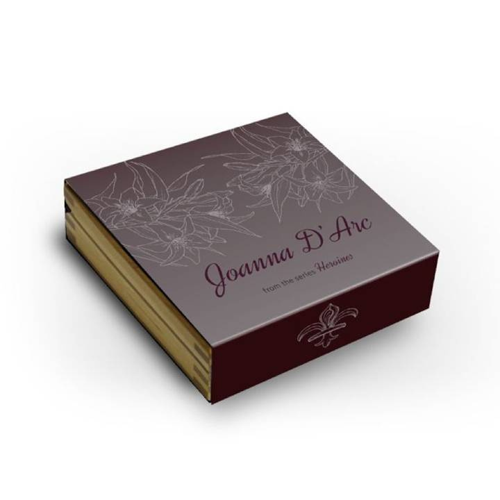 Niue: Heroines - Joanna D'Arc kolorowana 2 uncje Srebra 2022 High Relief Antiqued Coin